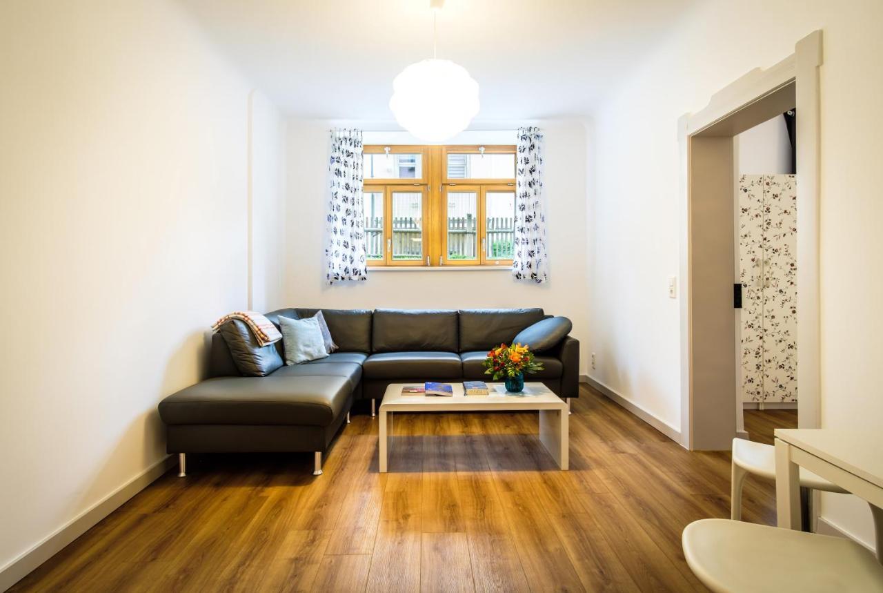 Wunderschoene Wohnung In Sanierter Villa! Incl Wifi Дрезден Екстер'єр фото