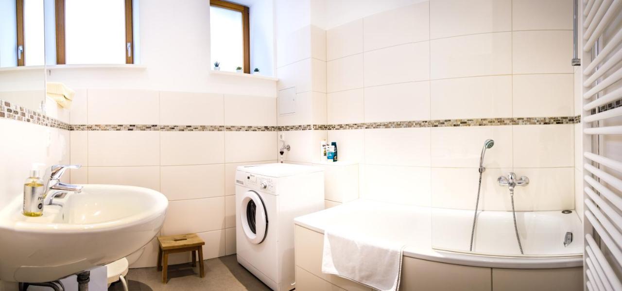 Wunderschoene Wohnung In Sanierter Villa! Incl Wifi Дрезден Екстер'єр фото
